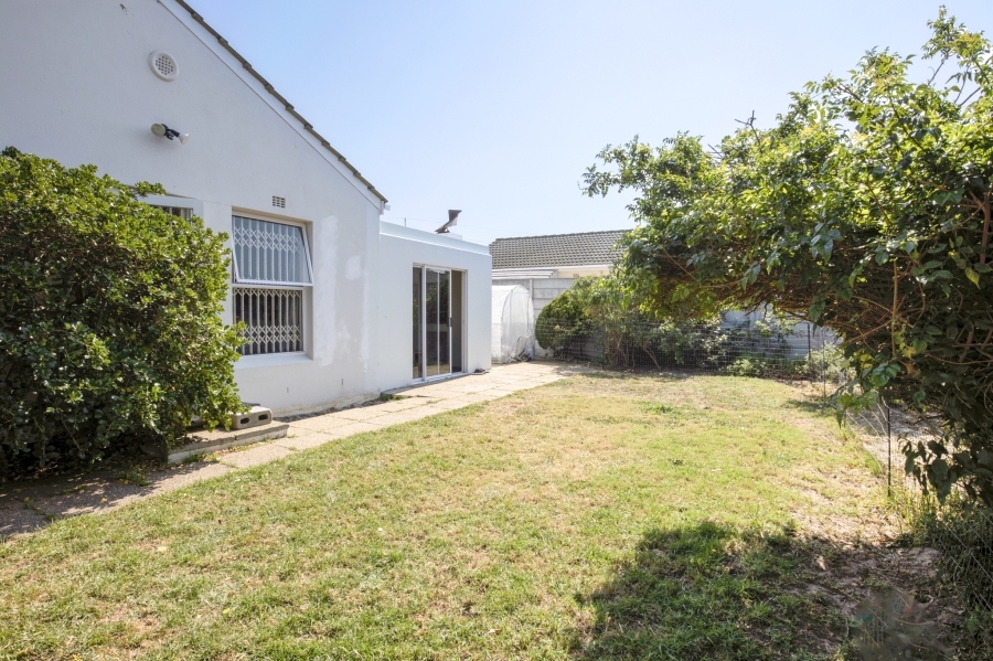 3 Bedroom Property for Sale in Sunningdale Western Cape